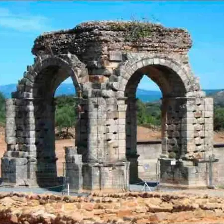 Turistico San Cristobal * Plasencia