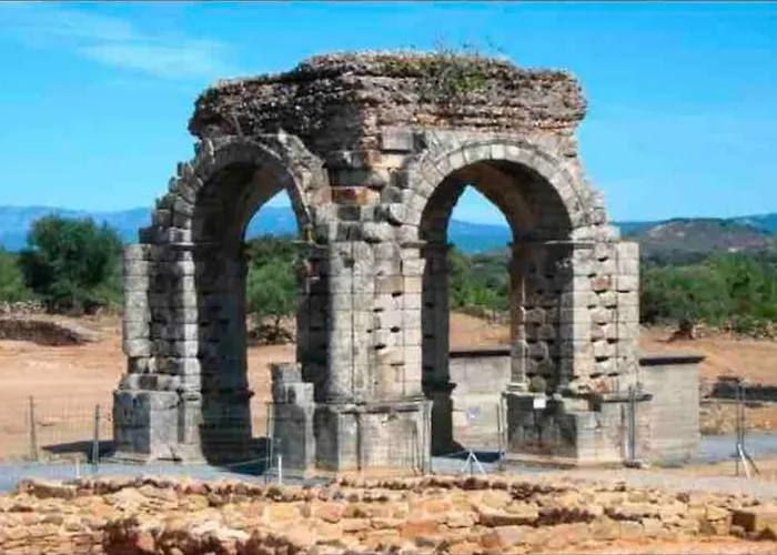 Turistico San Cristobal * Plasencia